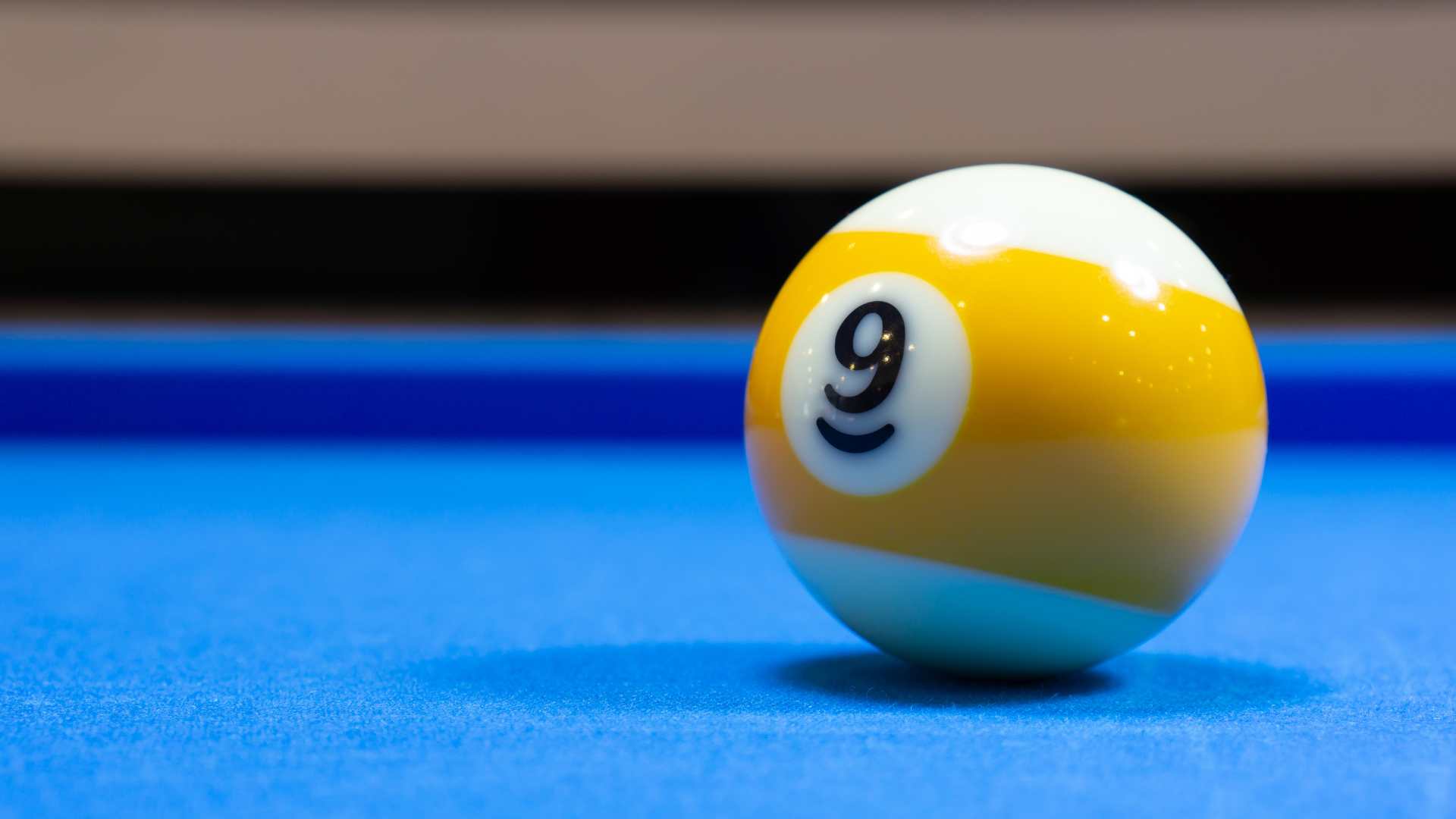 boule de billard 9